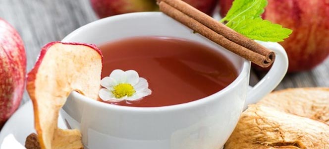 Чай Черный чай сохраняет легкие, имбирь снимает головные боли